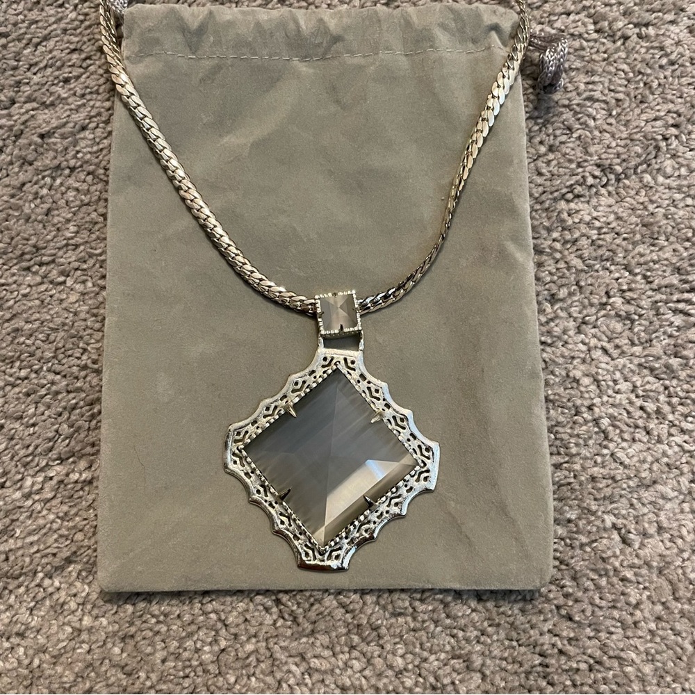 ✨RARE✨ Kendra Scott statement necklace
